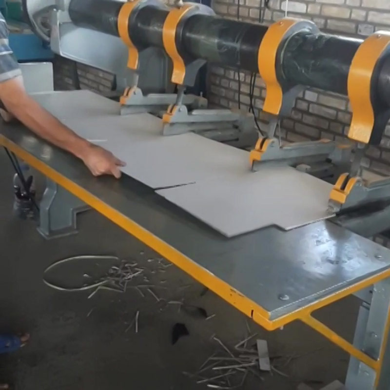 برش ورق کارتنی
